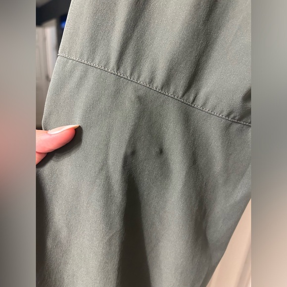 Women’s REI Hiking Dark Grey Roll Up Pants- Size 2 - Picture 7 of 8